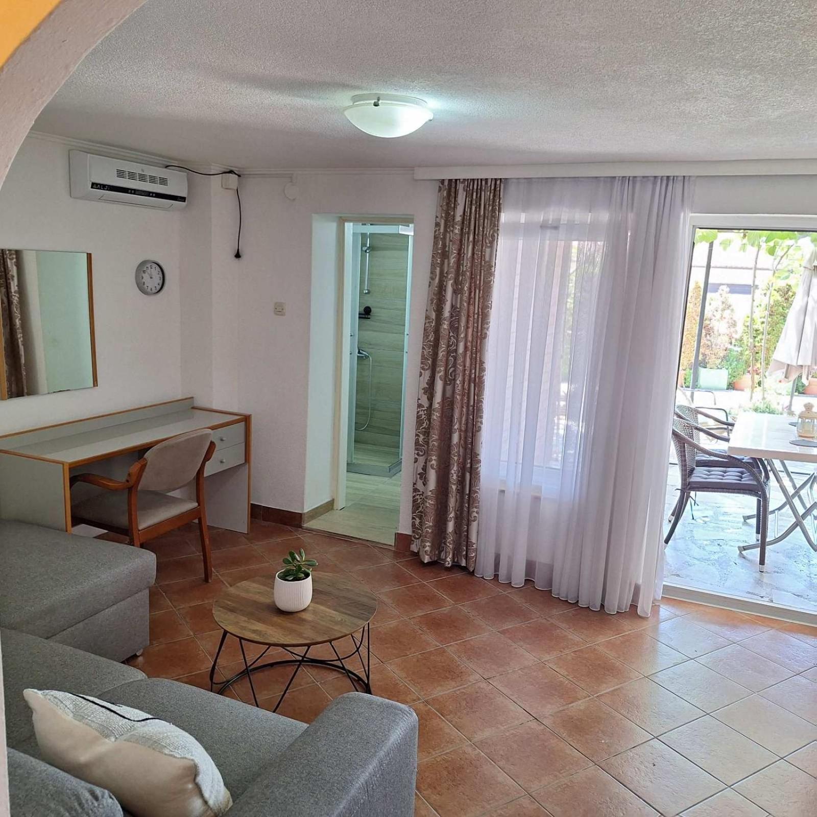 Apartments Chemenko Konjsko Екстериор снимка